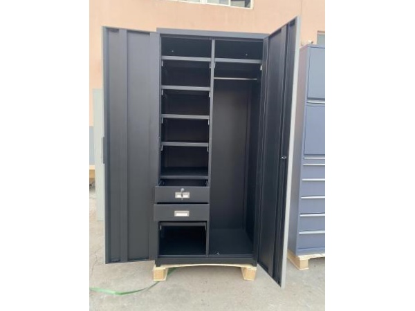 Gabinete alto de porta dupla multifuncional