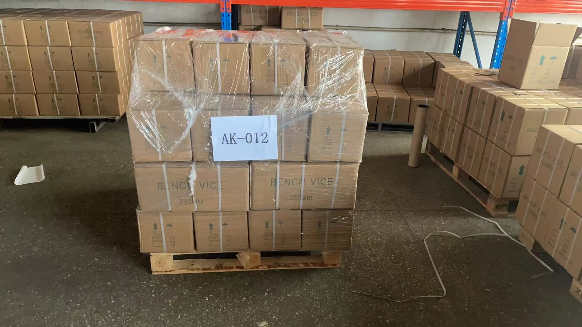Entrega de torno de bancada de Cyjy